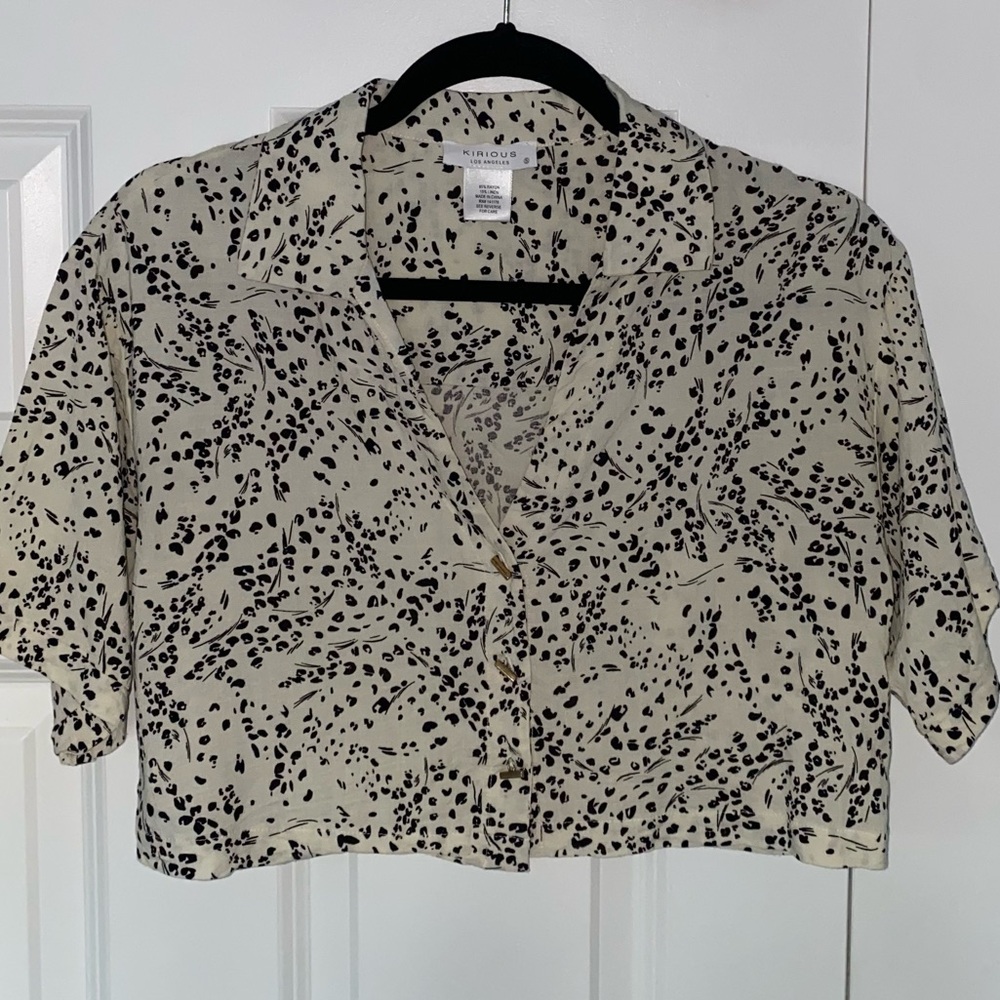 Black and Cream Crop Button Down Shirt with Notched Collar